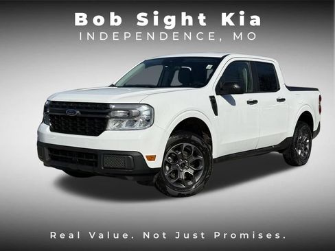 Used 2024 Ford Maverick XLT image 1