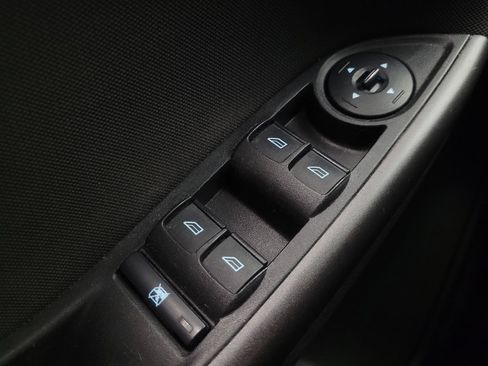 Used 2017 Ford Focus SEL image 27