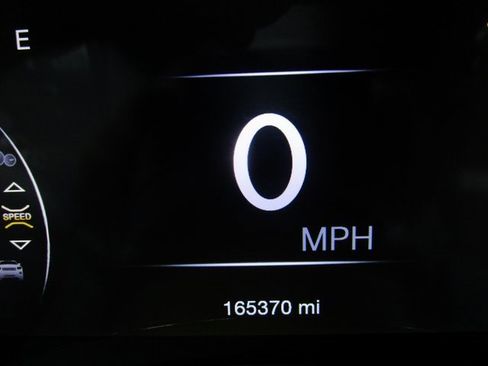 Used 2017 Jeep Grand Cherokee Altitude image 13