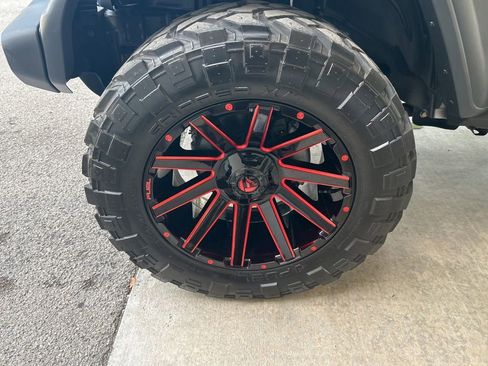 Used 2018 Jeep Wrangler Unlimited Sport S AWD/4WD image 11