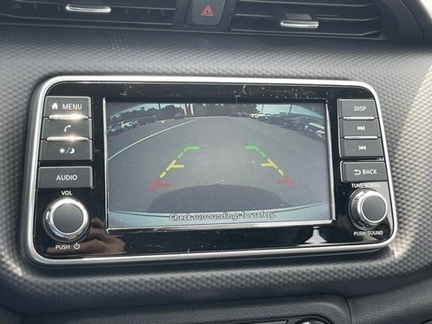 New 2025 Nissan Kicks Play S image 29