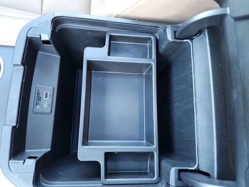 Used 2021 Chevrolet Tahoe Premier w/ Premium Package image 38