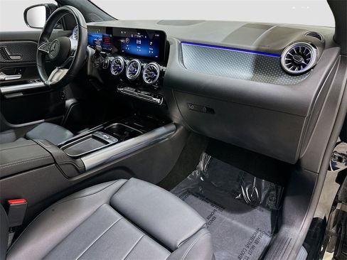 Used 2024 Mercedes-Benz GLA 250 4MATIC image 28