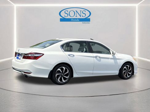 Used 2017 Honda Accord EX-L image 25