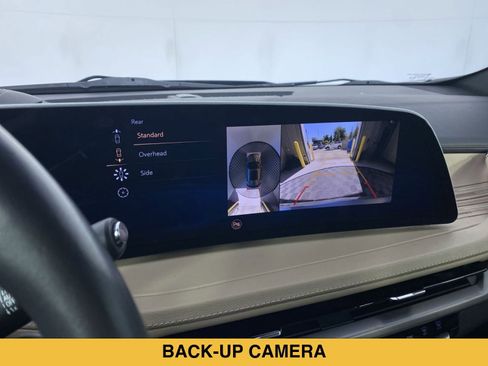 Certified 2024 Cadillac XT4 Premium Luxury w/ Active Safety Package AWD/4WD image 6
