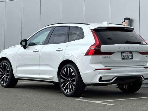 Used 2026 Volvo XC60 B5 Ultra w/ Protection Package Premier AWD/4WD image 3