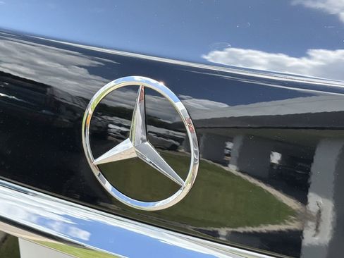 Used 2022 Mercedes-Benz E 350 Sedan image 10