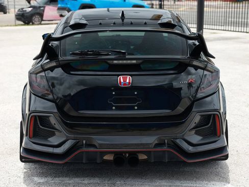 Used 2017 Honda Civic Type R image 6