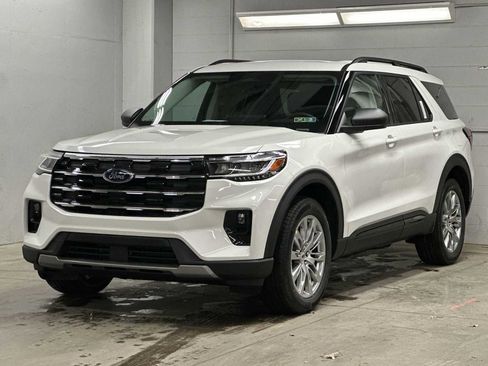 New 2026 Ford Explorer Active image 1