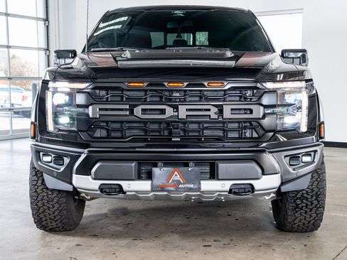 Used 2025 Ford F150 Raptor image 3