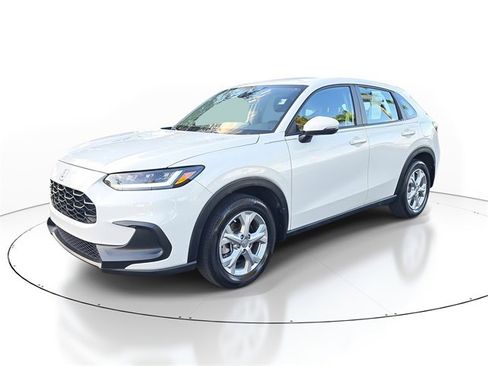 Certified 2023 Honda HR-V LX image 3