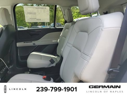 New 2026 Lincoln Aviator 2WD image 19