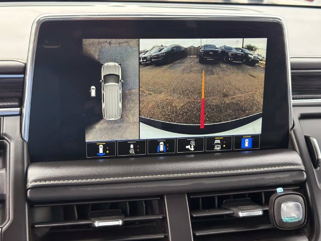 Used 2022 GMC Yukon SLT w/ SLT Premium Package RWD image 32