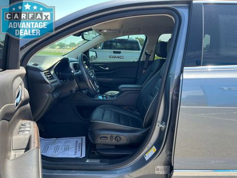 Used 2021 GMC Acadia Denali w/ Denali Technology Package FWD image 7