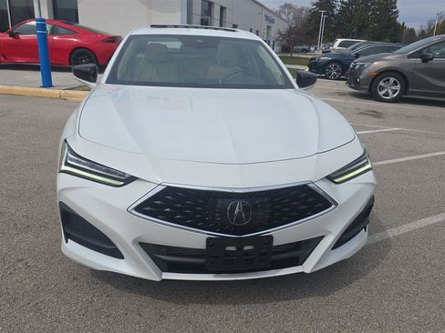 Used 2022 Acura TLX image 2