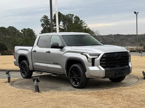 Used 2024 Toyota Tundra SR5 image 9