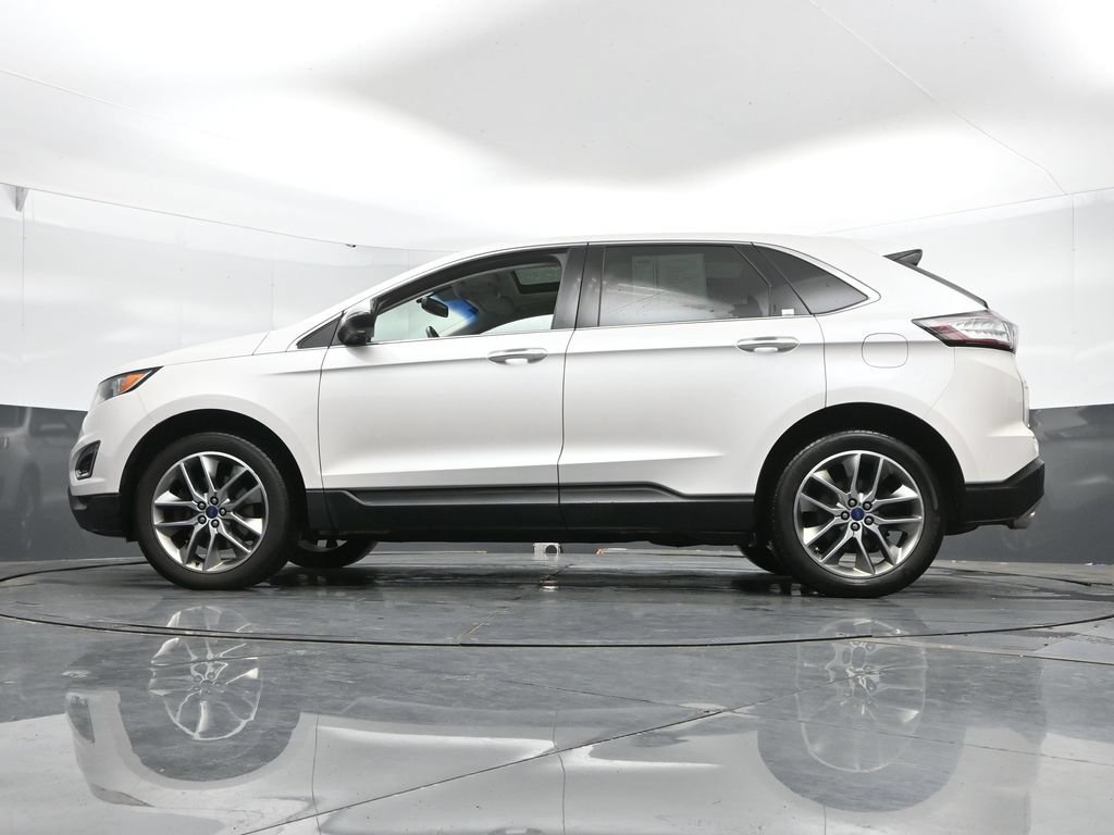 Used 2016 Ford Edge Titanium w/ Equipment Group 301A AWD/4WD image 46