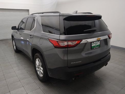 Used 2019 Chevrolet Traverse LT FWD image 5