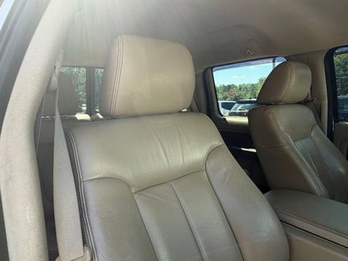 Used 2010 Ford F150 Lariat RWD image 28