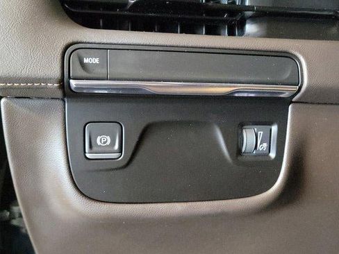 Certified 2021 Cadillac Escalade Premium Luxury RWD image 16