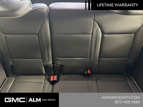 New 2026 GMC Yukon Elevation image 25