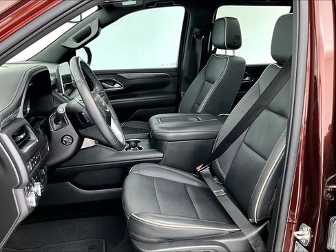 Used 2022 GMC Yukon SLT w/ SLT Luxury Package AWD/4WD image 30