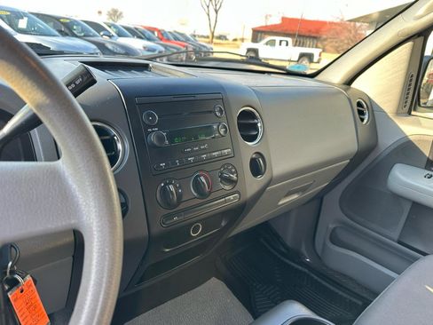 Used 2006 Ford F150 XLT image 13