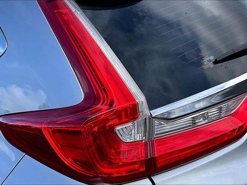 Used 2018 Honda CR-V LX image 28