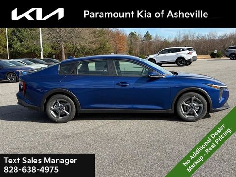 New 2025 Kia K4 LXS image 7