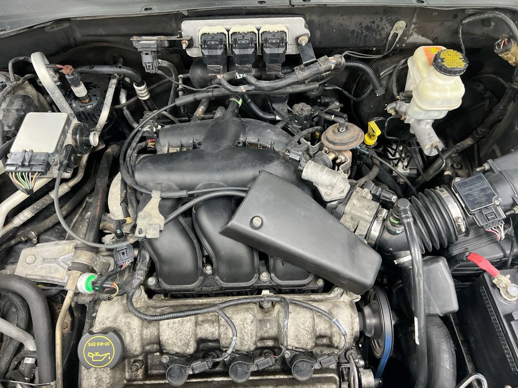 Used 2005 Ford Escape XLT AWD/4WD image 24