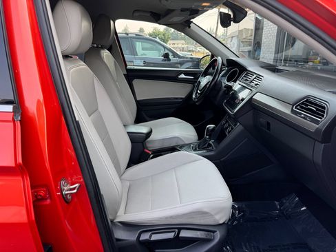 Used 2019 Volkswagen Tiguan SE FWD image 22