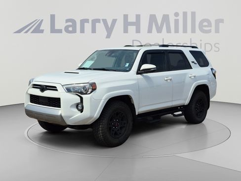 Used 2023 Toyota 4Runner TRD Off-Road Premium AWD/4WD image 1
