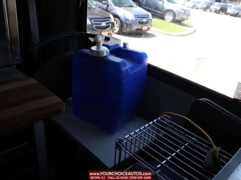 Used 2006 Ford E-450 and Econoline 450 RWD image 26