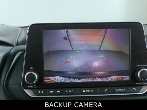 Used 2023 Nissan Rogue SV FWD image 18