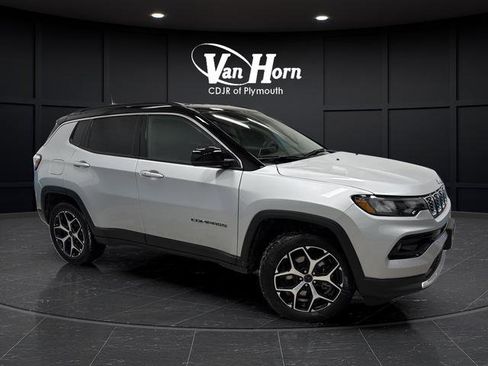 Certified 2025 Jeep Compass Limited image 37