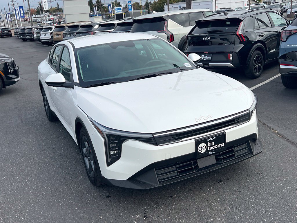 Certified 2025 Kia K4 FWD image 7