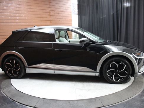 Used 2024 Hyundai Ioniq 5 Limited image 30