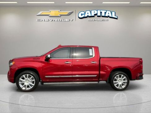 Used 2023 Chevrolet Silverado 1500 High Country w/ High Country Premium Package image 3