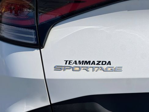 Used 2023 Kia Sportage LX AWD/4WD image 23