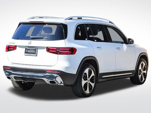 Certified 2025 Mercedes-Benz GLB 250 image 9