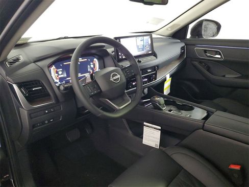 New 2025 Nissan Rogue Platinum w/ Platinum Premium Package image 22