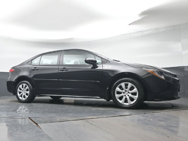Certified 2024 Toyota Corolla LE FWD image 32
