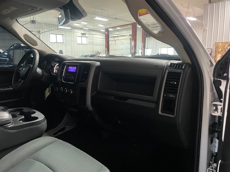 Used 2018 RAM 2500 Tradesman w/ Chrome Appearance Group AWD/4WD image 16
