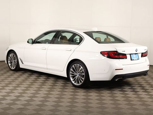 Used 2023 BMW 530i xDrive w/ Convenience Package AWD/4WD image 10