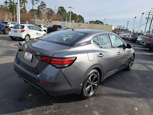 Used 2022 Nissan Sentra SV image 7