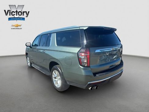 Used 2023 Chevrolet Suburban Premier AWD/4WD image 5