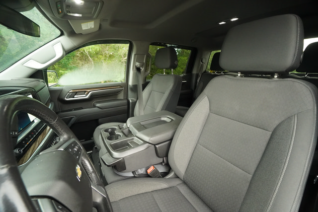 Used 2022 Chevrolet Silverado 1500 LT AWD/4WD image 23