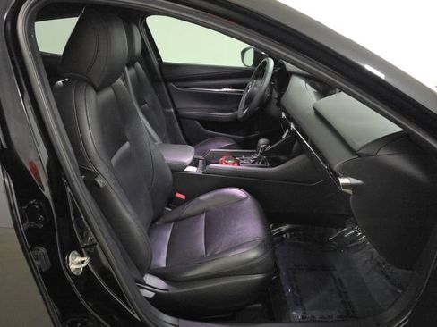 Used 2021 MAZDA MAZDA3 s FWD image 6