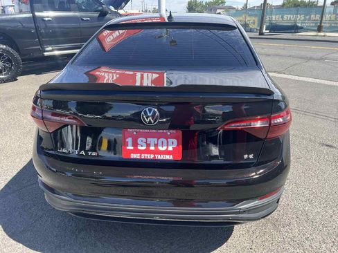 Used 2022 Volkswagen Jetta SE FWD image 6