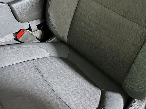 Used 2022 GMC Sierra 1500 Elevation image 19